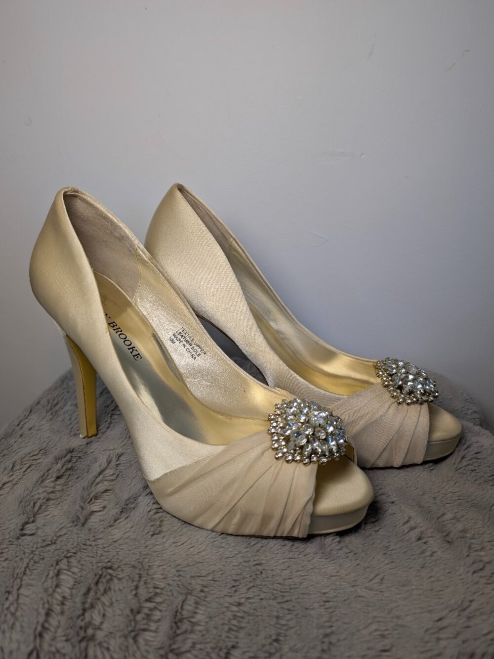 Audrey Brooke Gold Satin Heels Rhinestone Peep Toe Pumps Size 10